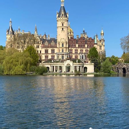 Stilvolle Ferienwohnung In Der Naehe Von Schwerin Dummer Ngoại thất bức ảnh